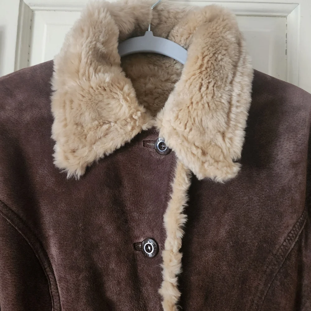 Wilsons Leather Tan Shearling Jacket.pit To Pit 21"lenght 36"never worn. - Picture 5 of 11